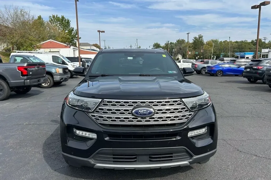 2020 Ford Explorer Limited photo 1