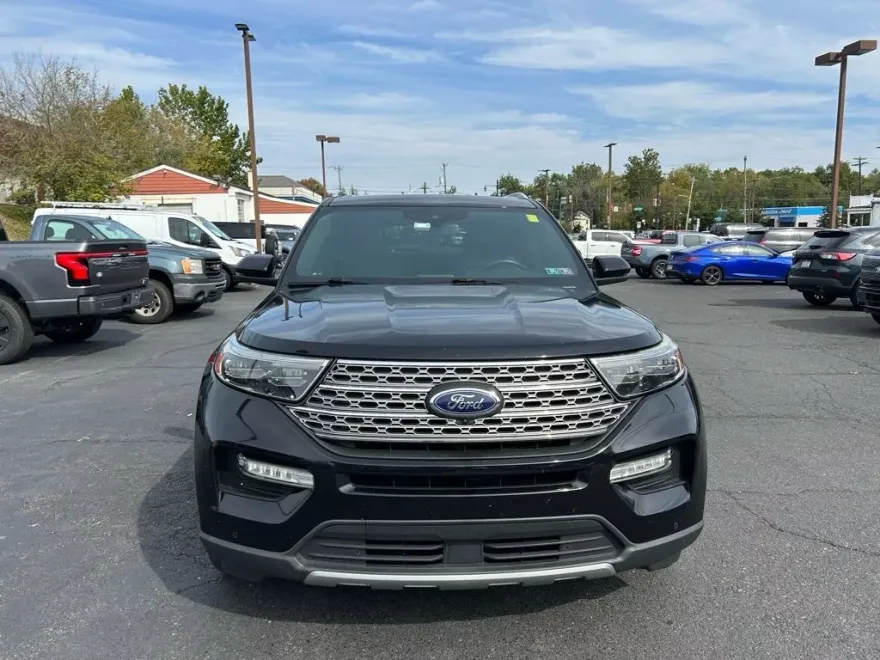 2020 Ford Explorer Limited photo 1