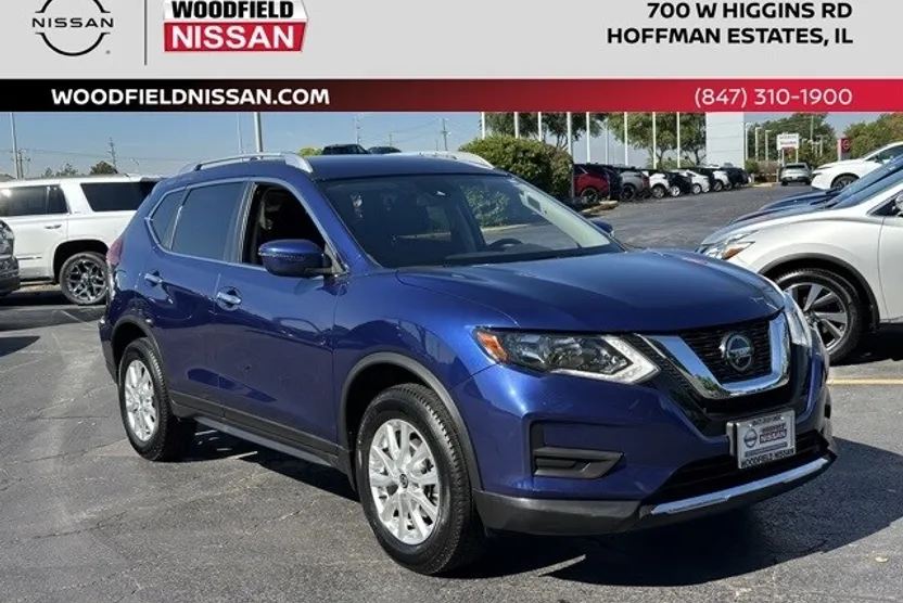 2020 Nissan Rogue SV photo 1