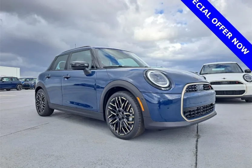 2025 Mini Cooper 4 Door Hardtop Signature photo 1