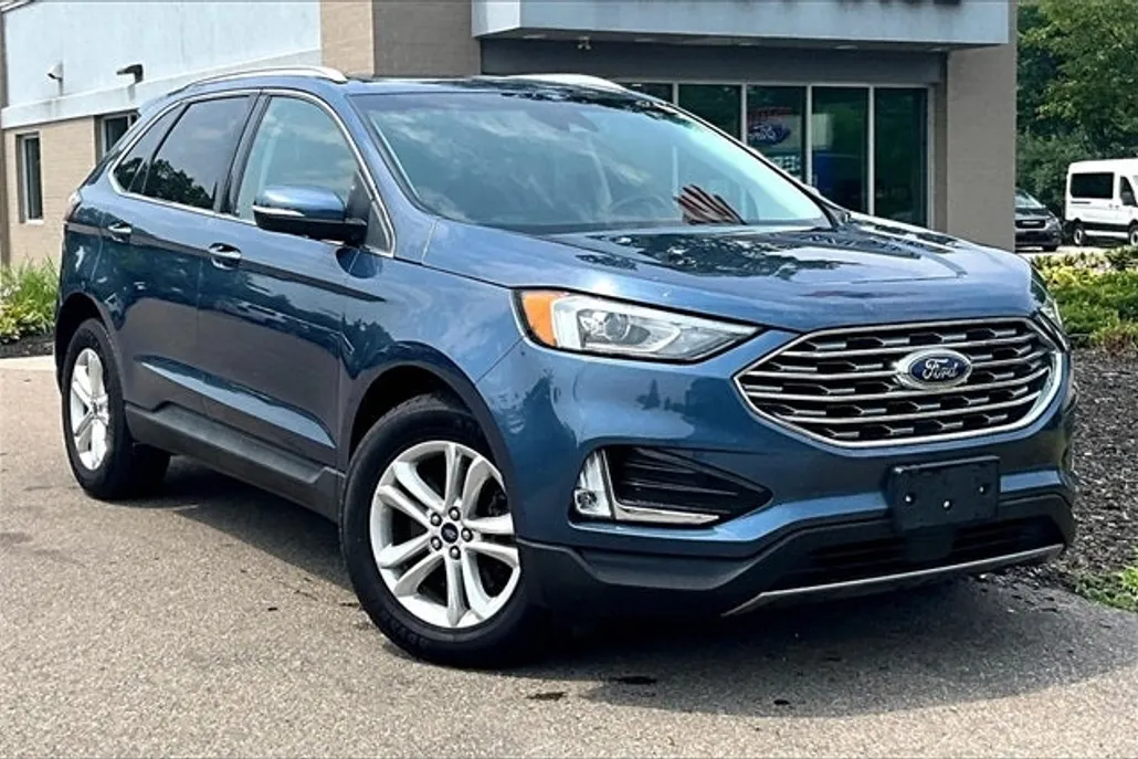 2019 Ford Edge SEL photo 1