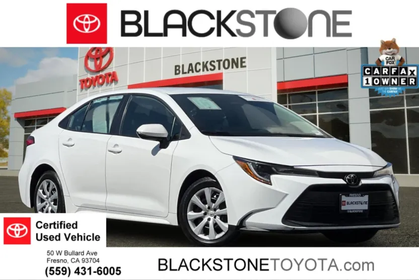 2024 Toyota Corolla LE photo 1