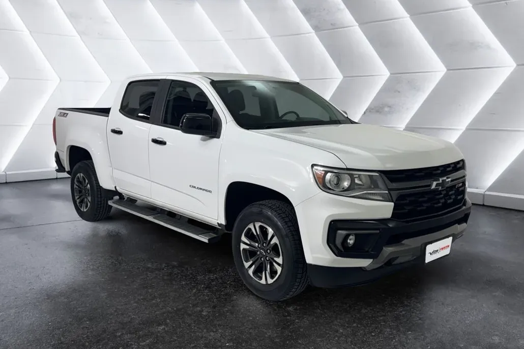 2022 Chevrolet Colorado Z71 photo 1