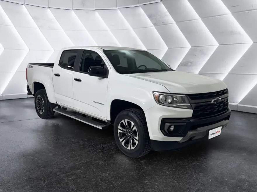 2022 Chevrolet Colorado Z71 photo 1