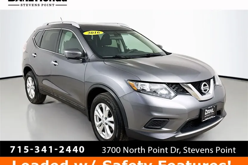 2016 Nissan Rogue SV photo 1