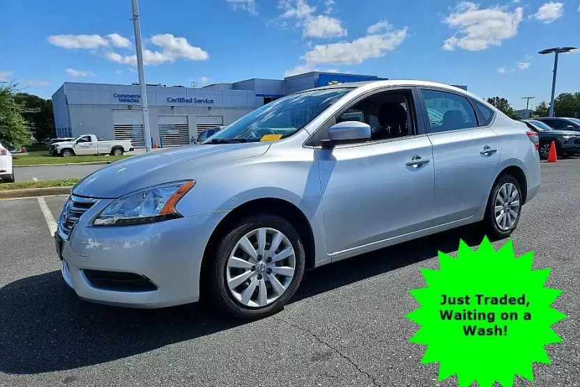 2015 Nissan Sentra SV photo 1