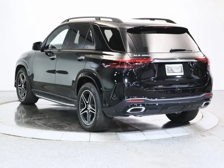 2024 Mercedes Benz GLE 4MATIC photo 1
