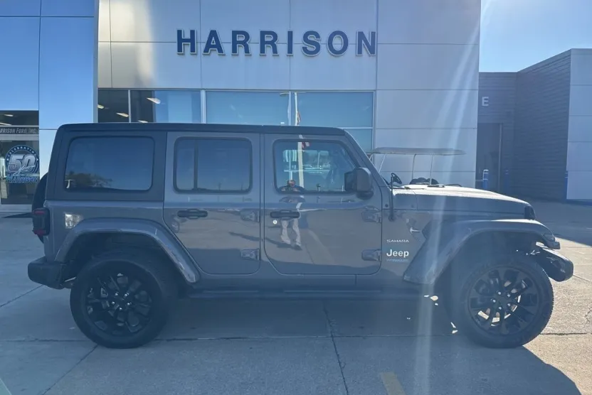 2021 Jeep Wrangler Unlimited Sahara High Altitude 4xe photo 1