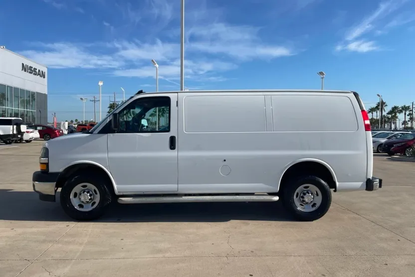 2024 Chevrolet Express 2500 Work Van photo 1