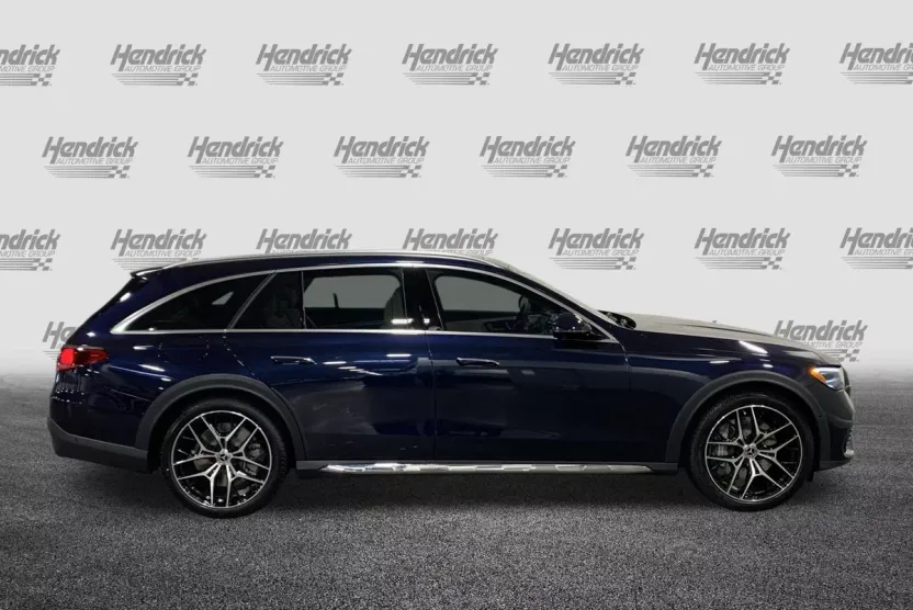 2026 Mercedes Benz E 450 4MATIC All-Terrain photo 1