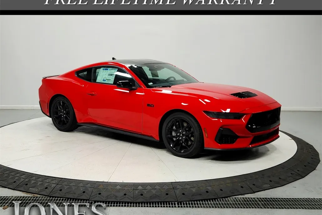 2025 Ford Mustang GT Premium photo 1