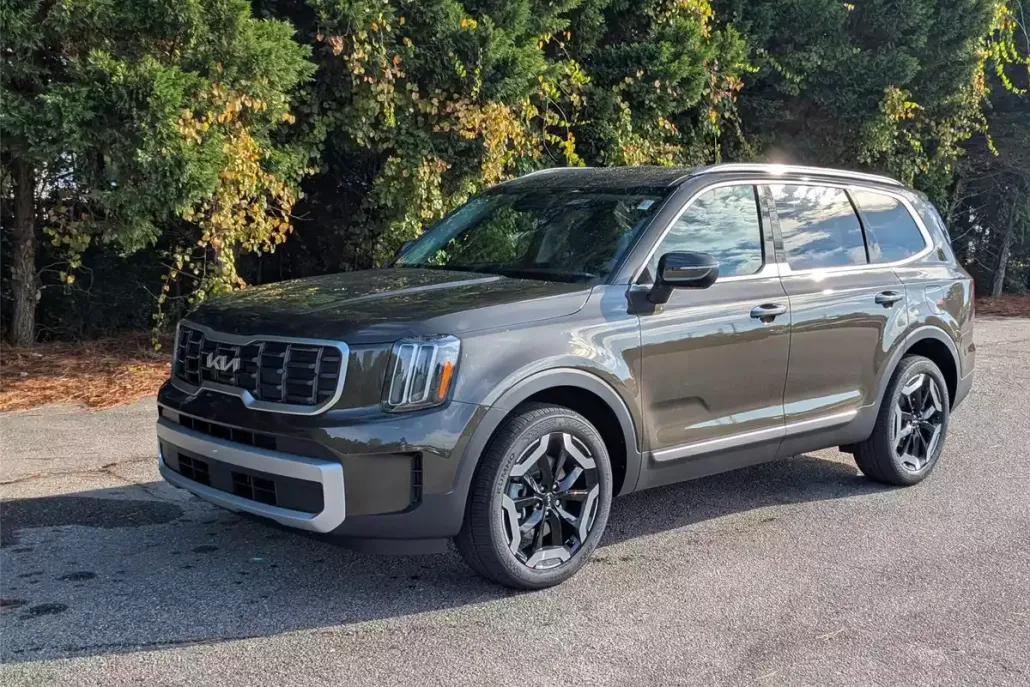 2025 Kia Telluride S photo 1