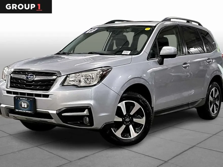 2017 Subaru Forester 2.5i Premium photo 1
