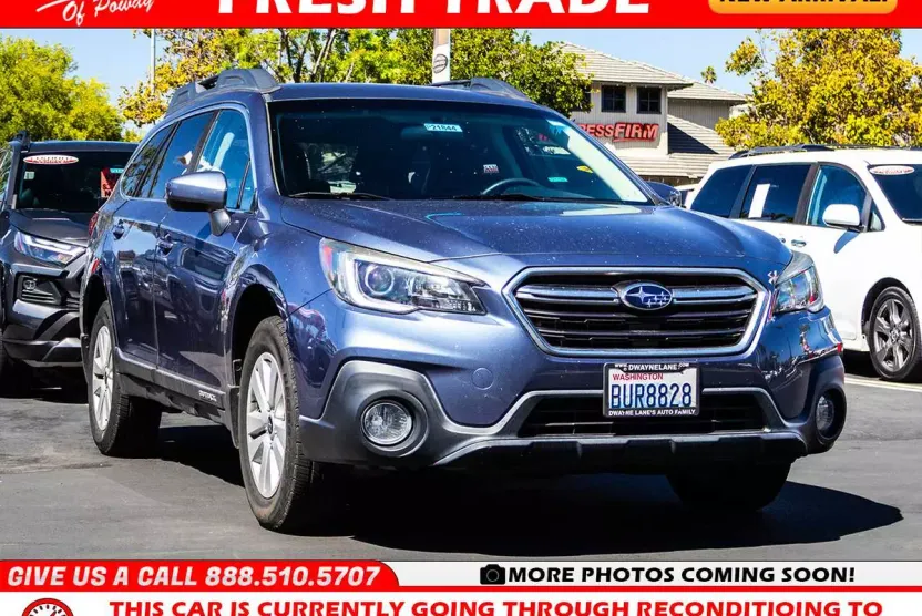 2018 Subaru Outback Premium photo 1