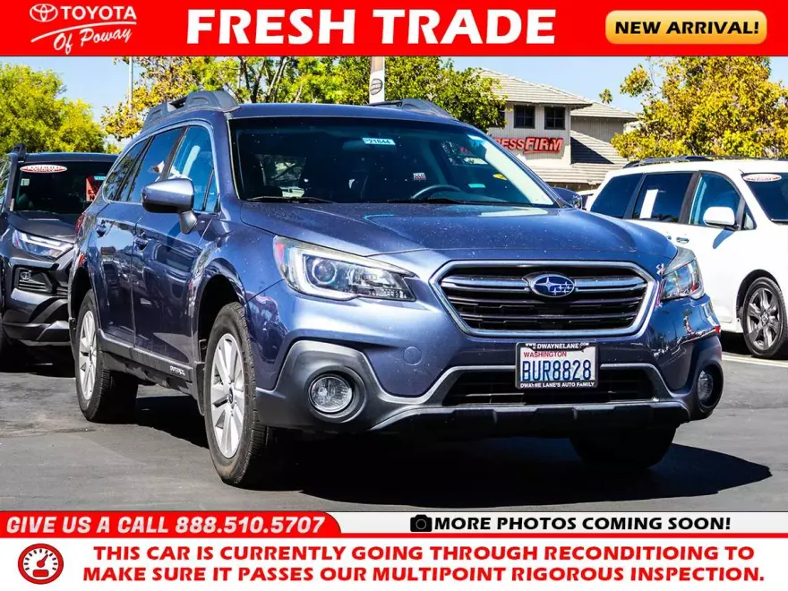 2018 Subaru Outback Premium photo 1