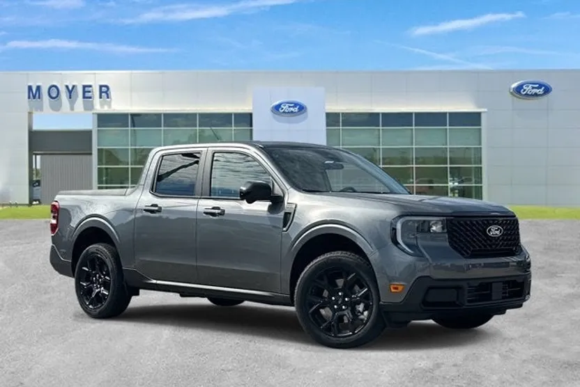 2025 Ford Maverick Lariat photo 1