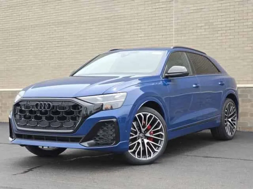 2025 Audi SQ8 Premium Plus photo 1