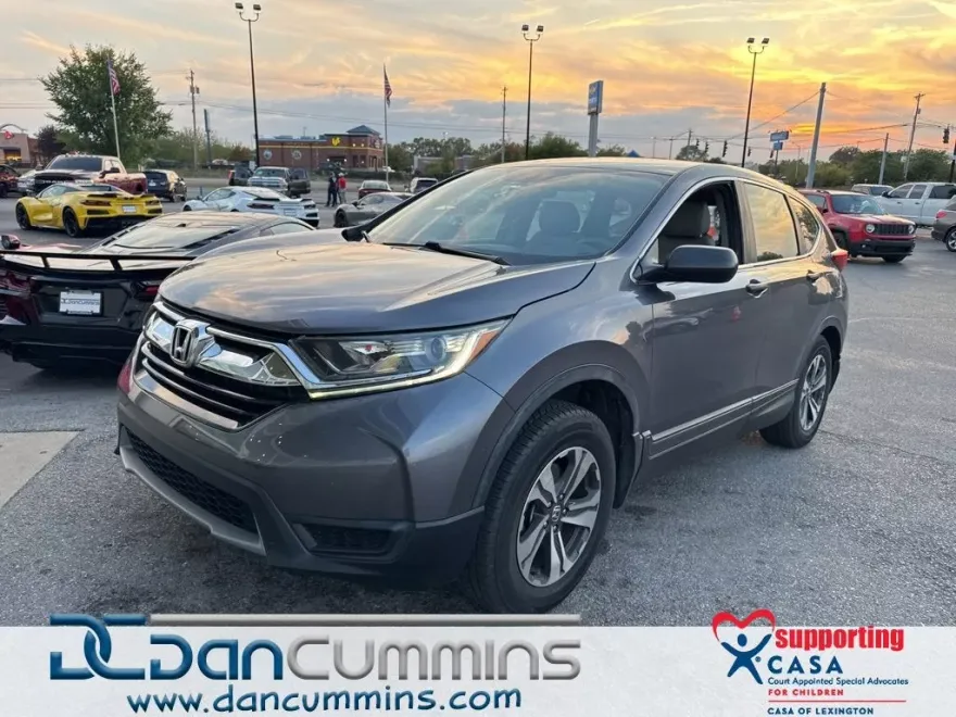 2017 Honda CR-V LX photo 1