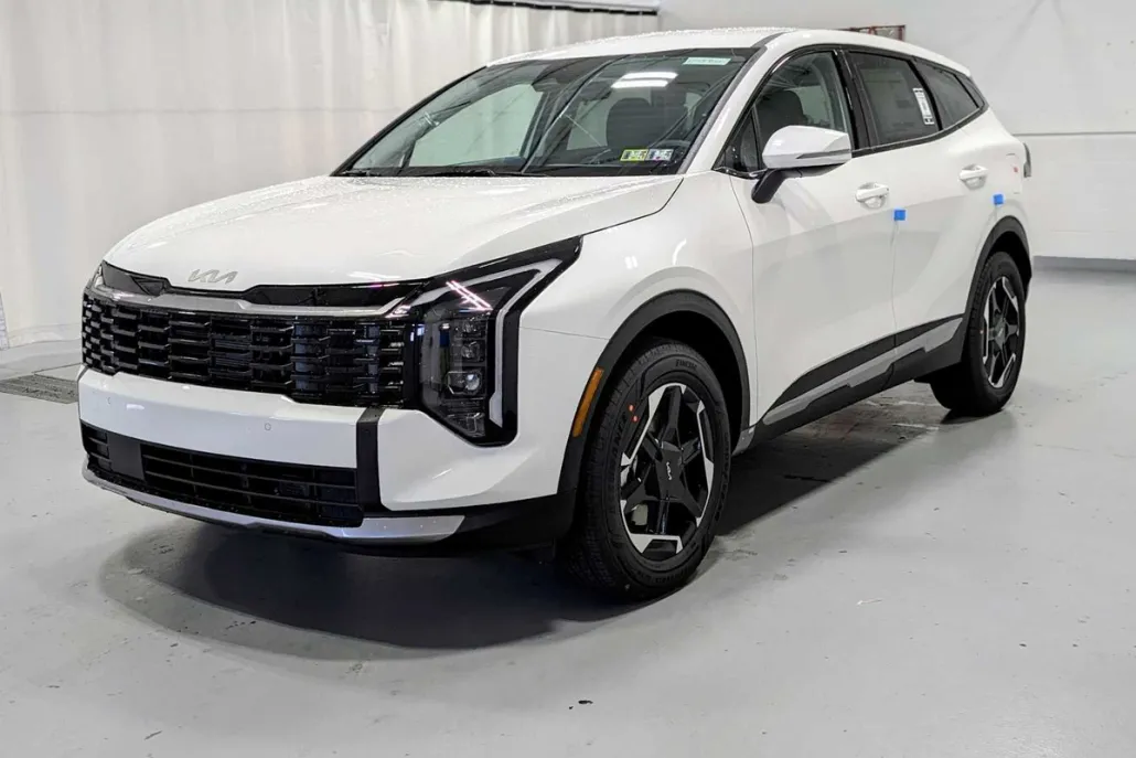 2026 Kia Sportage Hybrid S photo 1