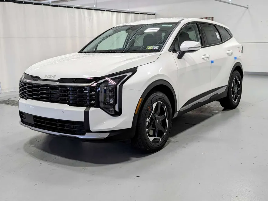 2026 Kia Sportage Hybrid S photo 1