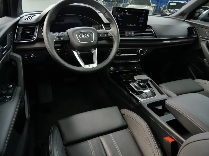 2025 Audi Q5 S line Premium Plus photo 1