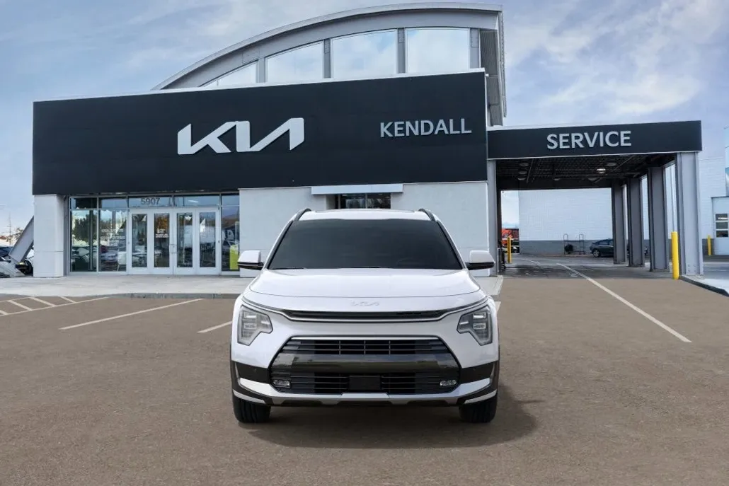 2025 Kia Niro SX Touring photo 1