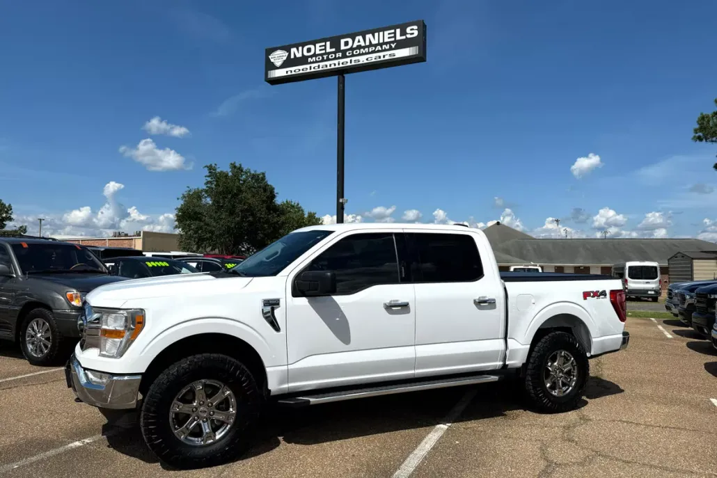 2022 Ford F-150 XLT photo 1