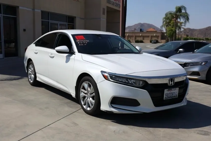2020 Honda Accord LX photo 1