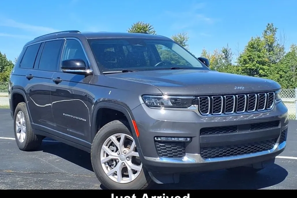 2022 Jeep Grand Cherokee Limited photo 1
