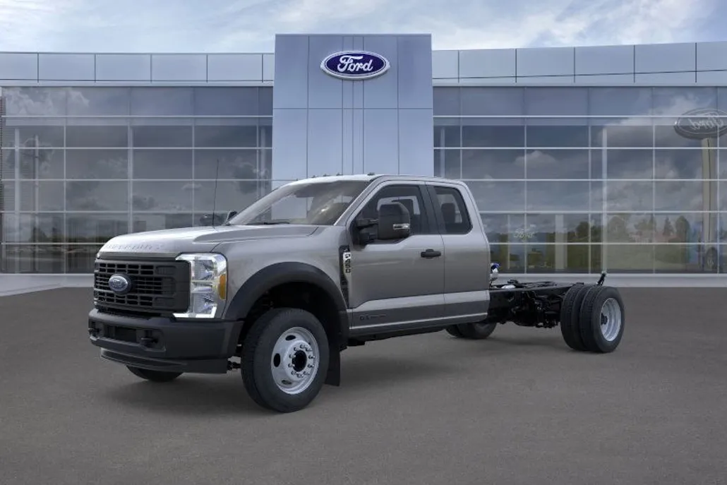 2025 Ford F-450 XL photo 1
