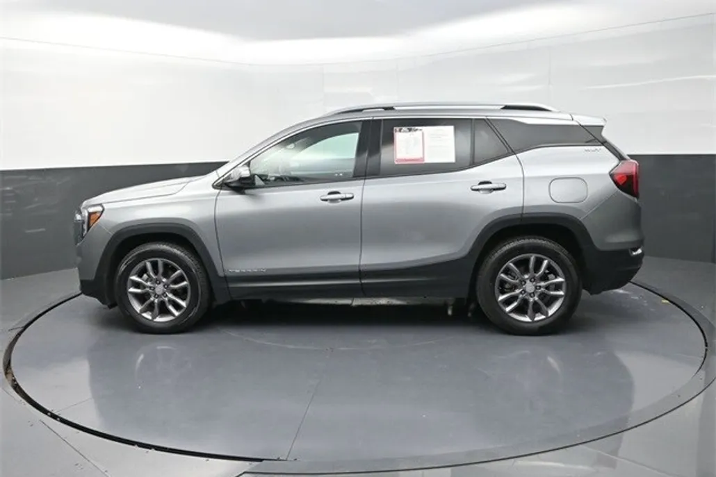 2023 Gmc Terrain SLT photo 1