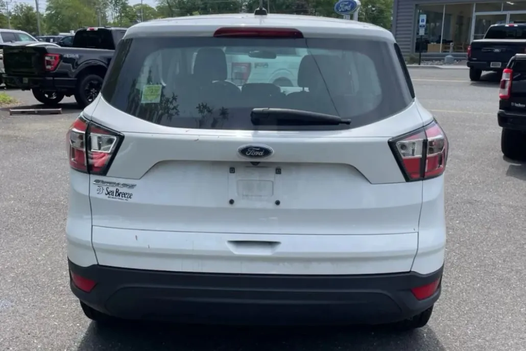 2017 Ford Escape Sport photo 1