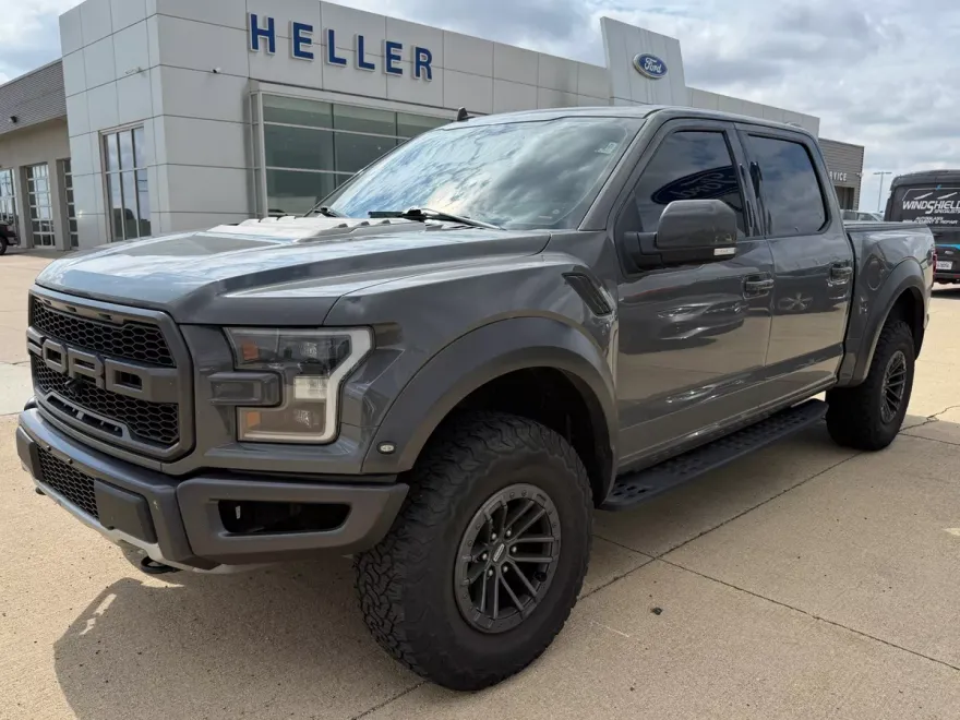 2020 Ford F-150 Raptor photo 1