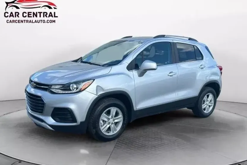 2017 Chevrolet Trax LT photo 1
