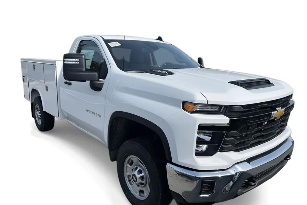 2025 Chevrolet Silverado 2500HD photo 1