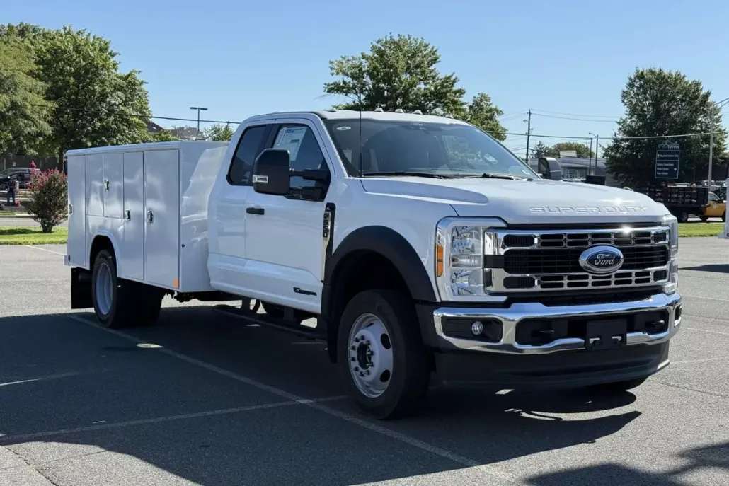 2025 Ford F-550 XL photo 1