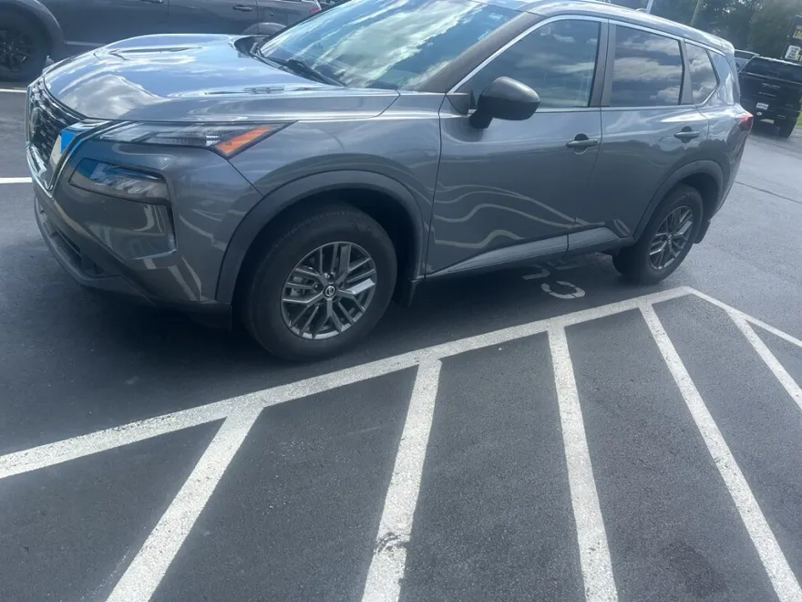 2021 Nissan Rogue S photo 1