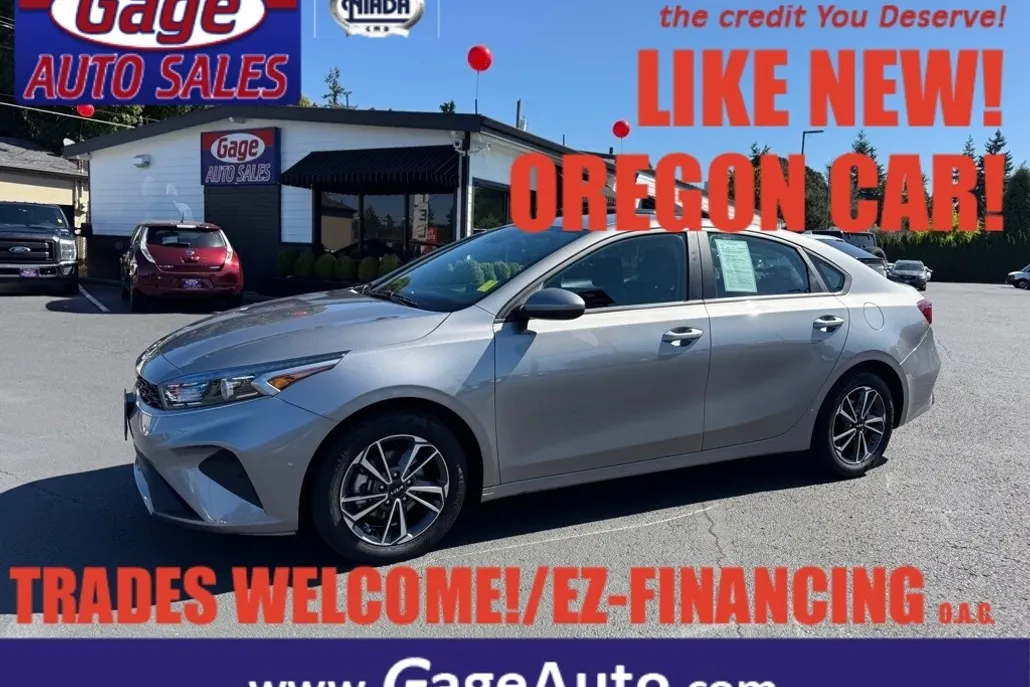 2023 Kia Forte LXS photo 1