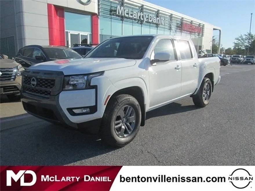 2025 Nissan Frontier Crew Cab SV photo 1
