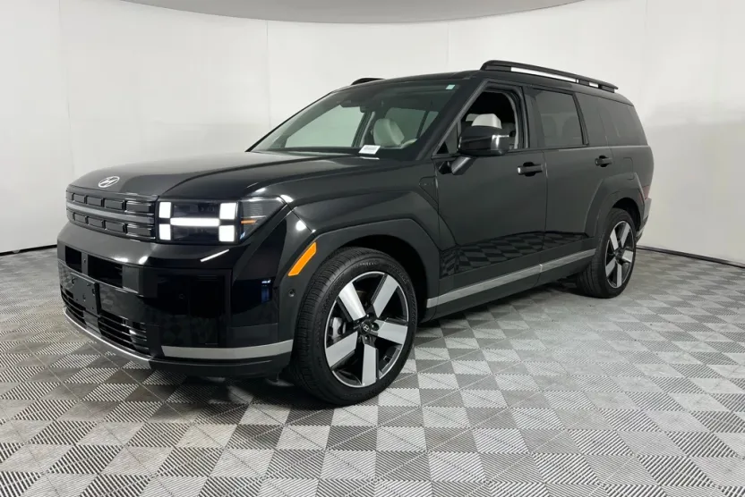 2024 Hyundai Santa Fe Limited photo 1