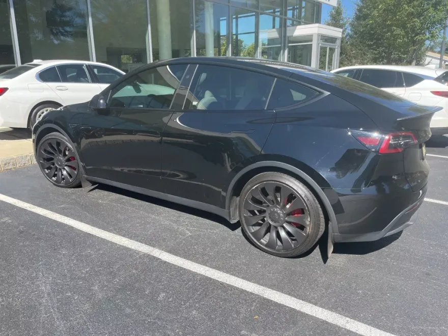 2023 Tesla Model Y Performance photo 1