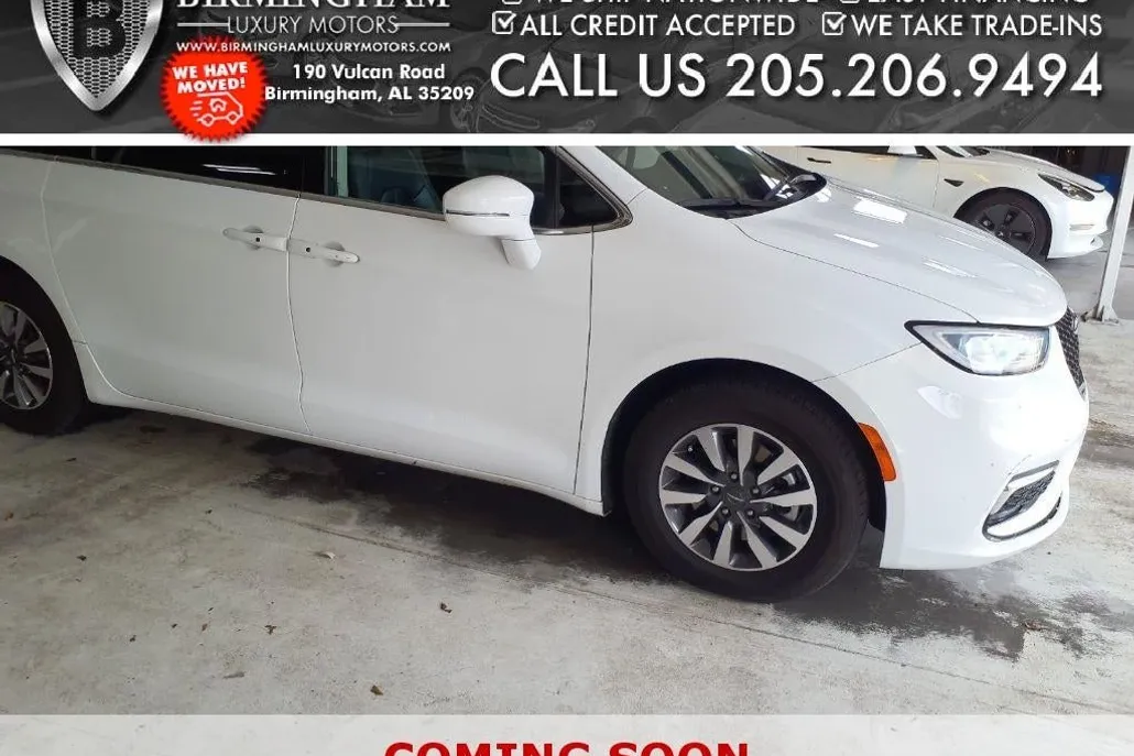 2022 Chrysler Pacifica Hybrid Touring L photo 1