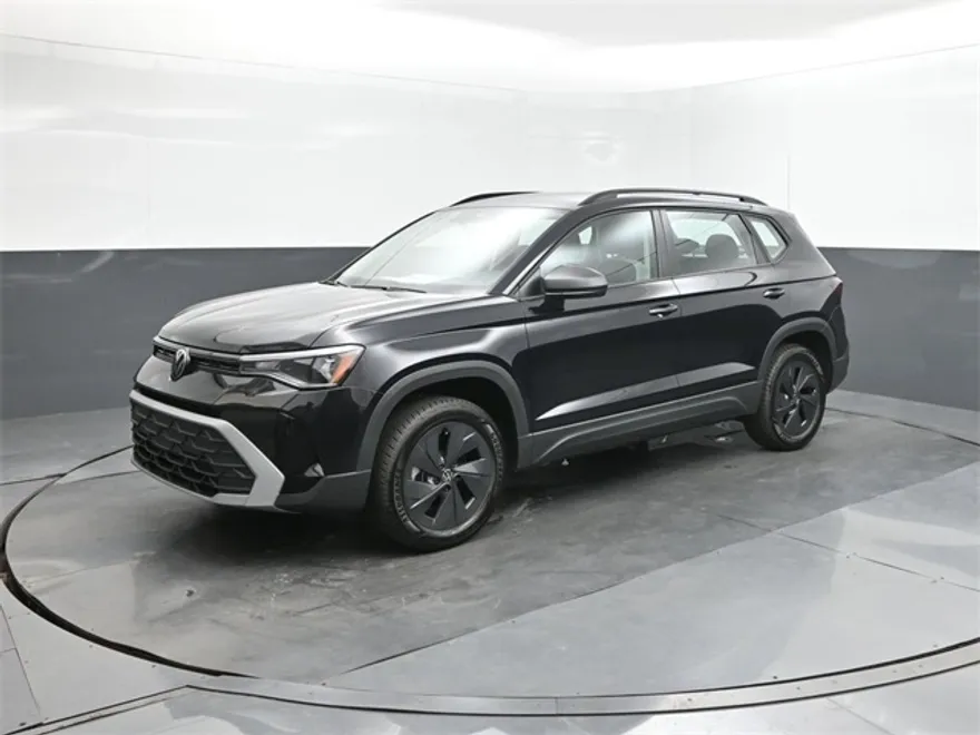 2025 Volkswagen Taos S photo 1