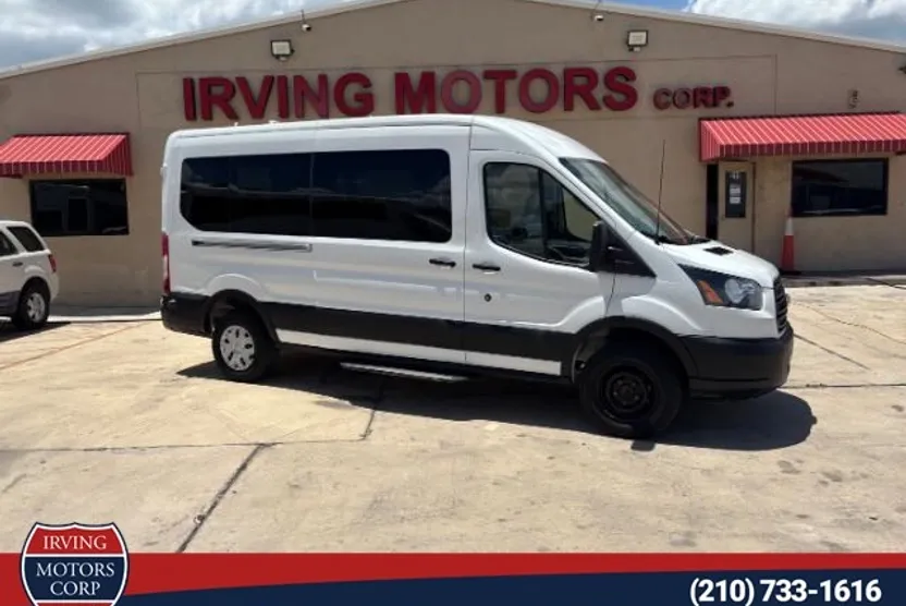 2019 Ford Transit Passenger XL photo 1