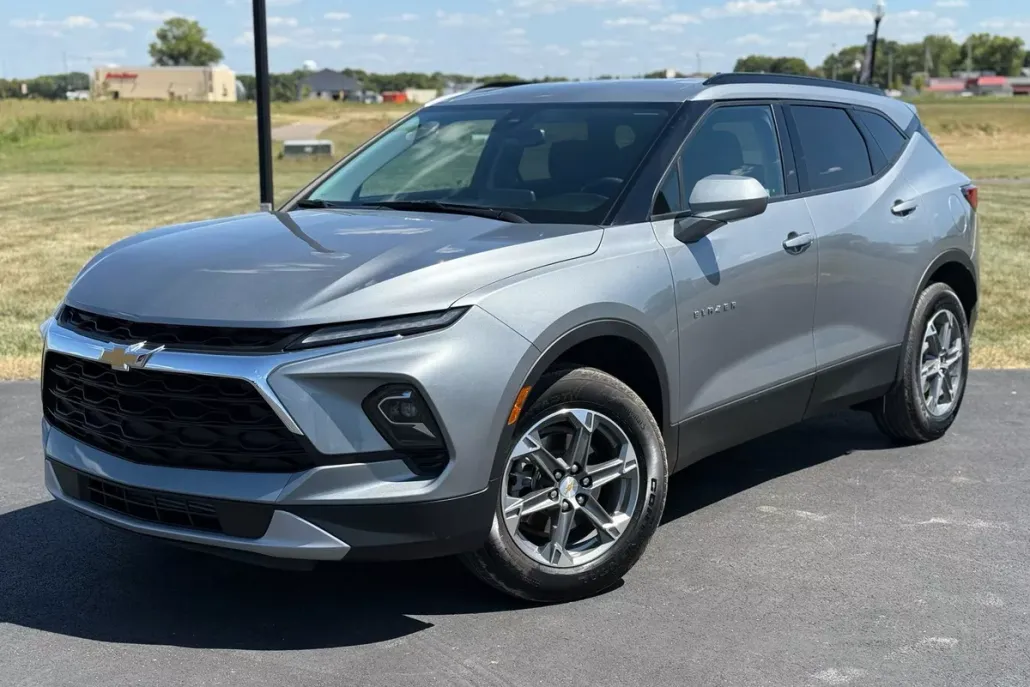 2023 Chevrolet Blazer 2LT photo 1