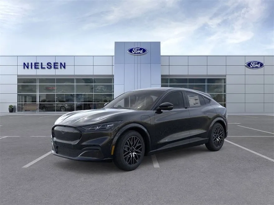 2025 Ford Mustang Mach-E Premium photo 1