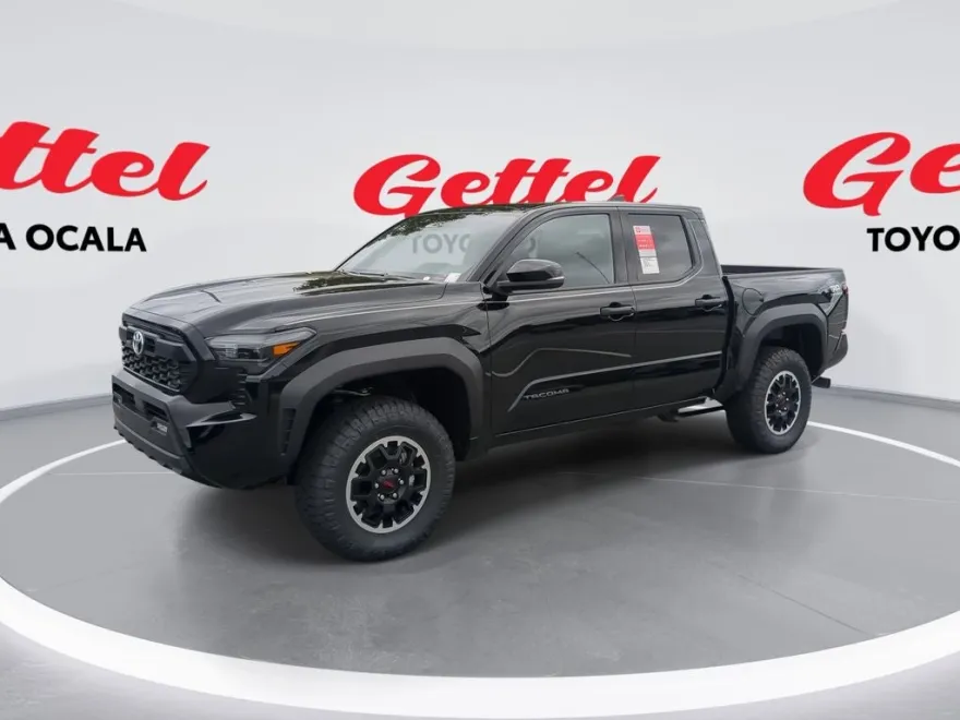 2025 Toyota Tacoma TRD Off-Road photo 1