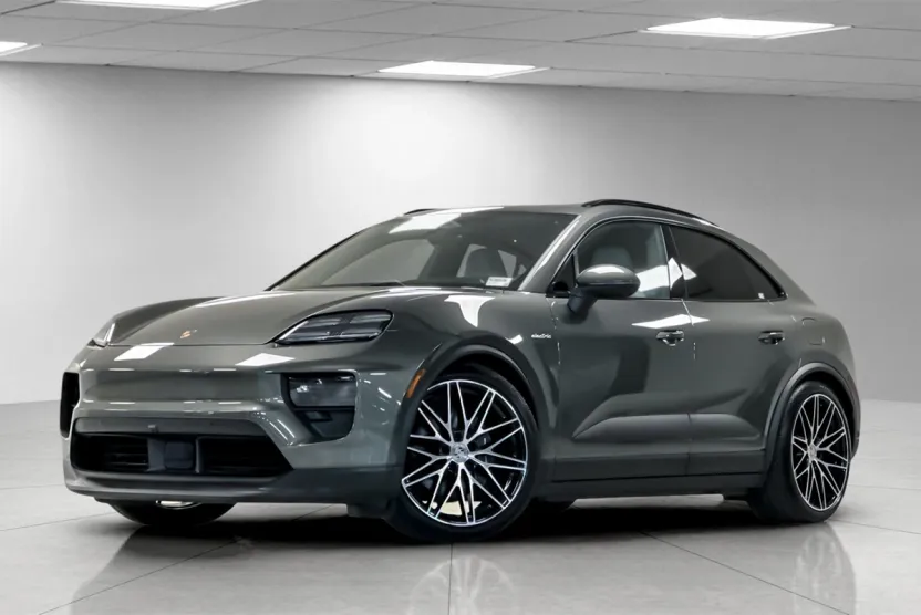 2024 Porsche Macan 4 Electric photo 1
