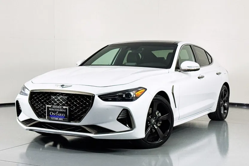 2019 Genesis G70 2.0T Advanced photo 1