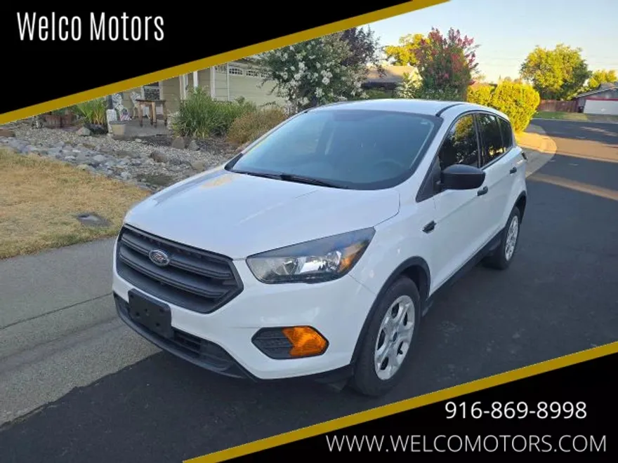 2018 Ford Escape Sport photo 1